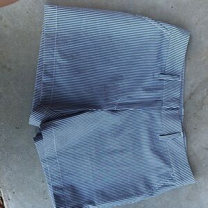Southern Tide Navy and White Striped Shorts sz 2